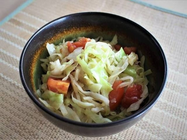 Stir Fried Cabbage & Tomato.